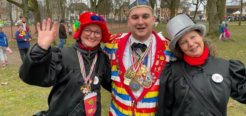 die drei Mitglieder der SPD im Ortsbeirat Gonsenheim, von links nach rechts: Gudrun Schneider-Bauerfeind, Marcel Wabra und Nawal Mussa