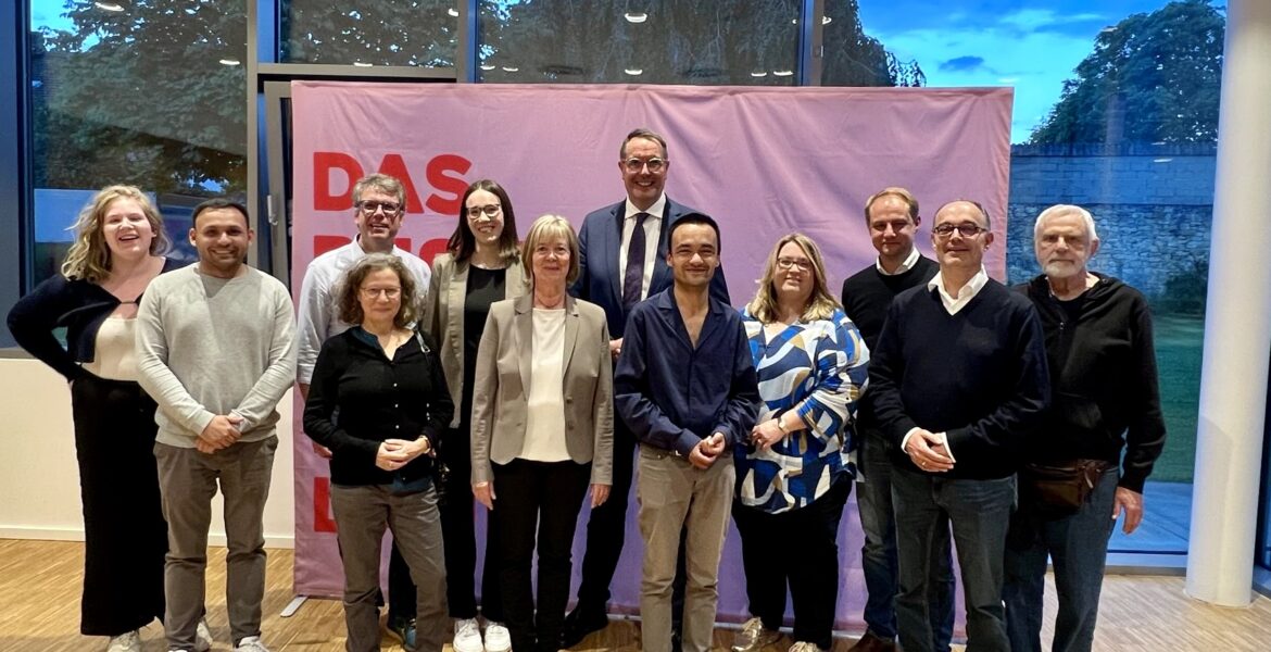 Delegierte der SPD Gonsenheim mit Doris Ahnen und Alexander Schweitzer