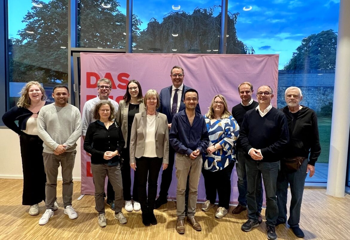 Delegierte der SPD Gonsenheim mit Doris Ahnen und Alexander Schweitzer